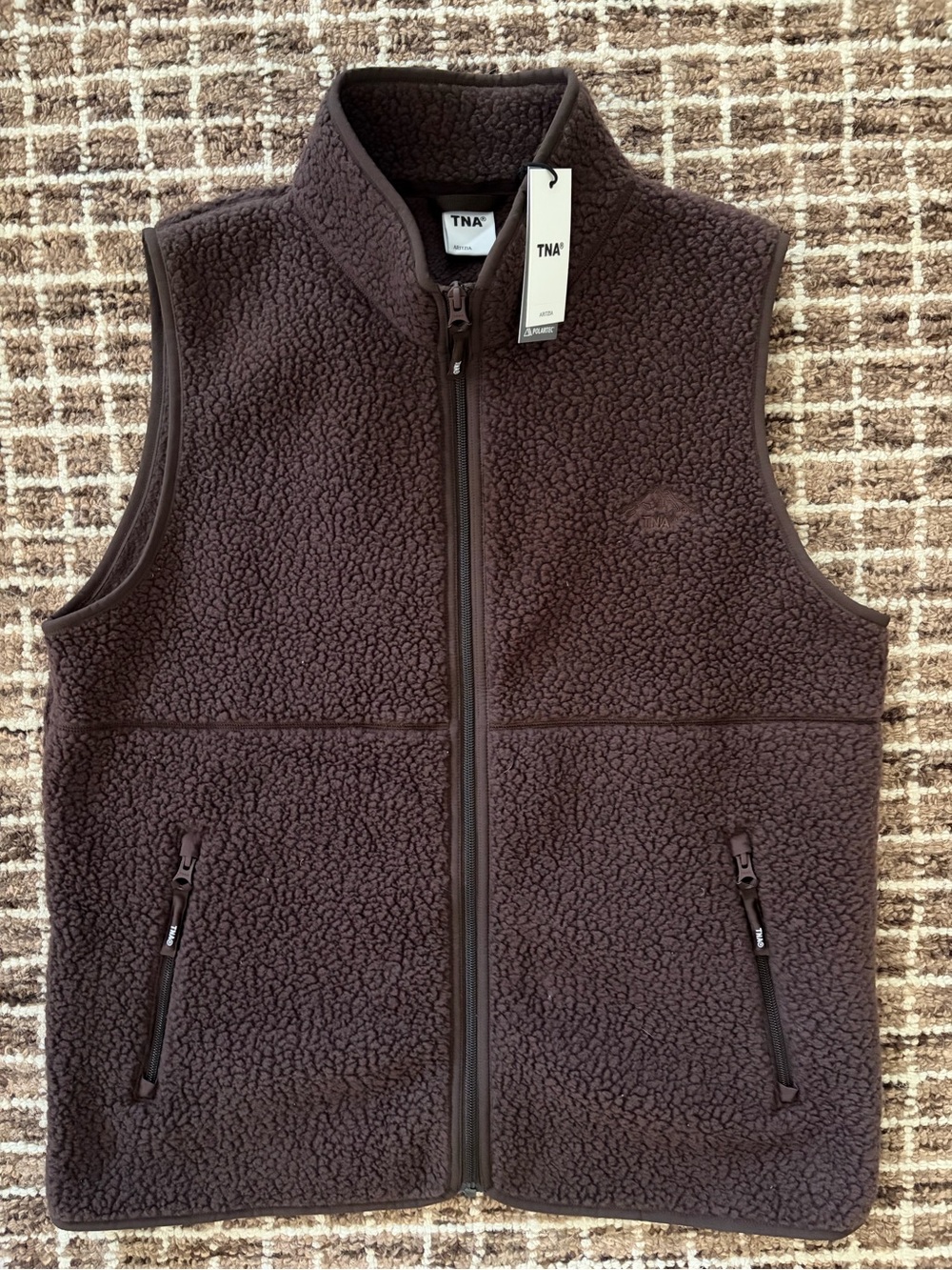 Aritzia TNA Mockneck Polartec
Fleece Vest *Size L*